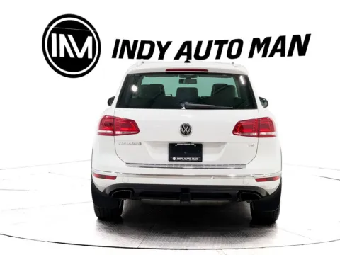More photos of 2016 Volkswagen Touareg VR6 FSI Sport at Indy Auto Man - Indianapolis, IN