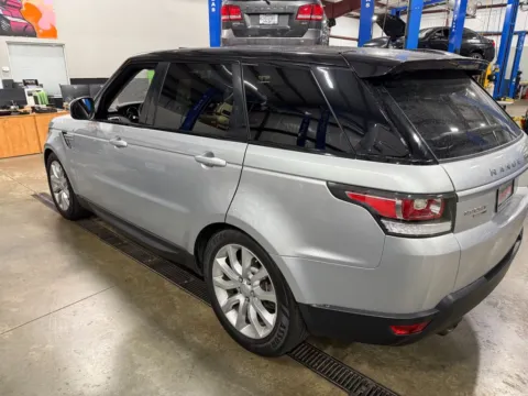 More photos of 2017 Land Rover Range Rover Sport 3.0L V6 Supercharged HSE at Indy Auto Man - Indianapolis, IN