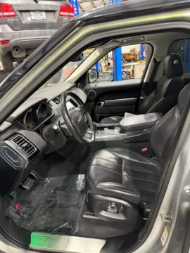 More photos of 2017 Land Rover Range Rover Sport 3.0L V6 Supercharged HSE at Indy Auto Man, IN