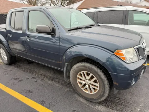 Blue 2017 Nissan Frontier SV for sale in Indianapolis, IN