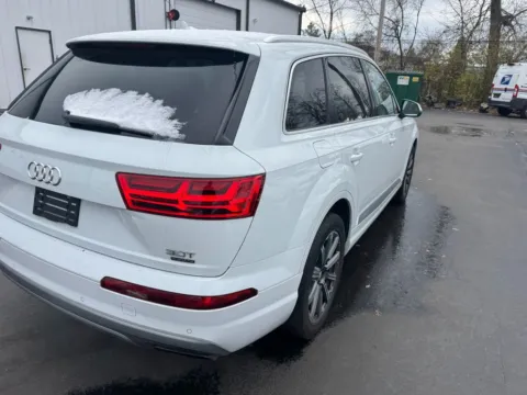Another view of 2017 Audi Q7 3.0T Premium Plus quattro for sale in Indianapolis, IN at Indy Auto Man - Indianapolis