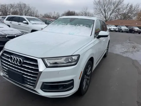 Photos of 2017 Audi Q7 3.0T Premium Plus quattro for sale in Indianapolis, IN at Indy Auto Man - Indianapolis
