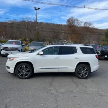 More photos of 2017 GMC Acadia Denali at Indy Auto Man, IN