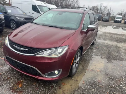 Photos of 2017 Chrysler Pacifica Limited for sale in Indianapolis, IN at Indy Auto Man
