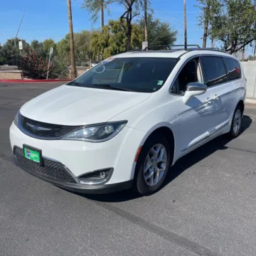 Photos of 2019 Chrysler Pacifica Limited for sale in Indianapolis, IN at Indy Auto Man