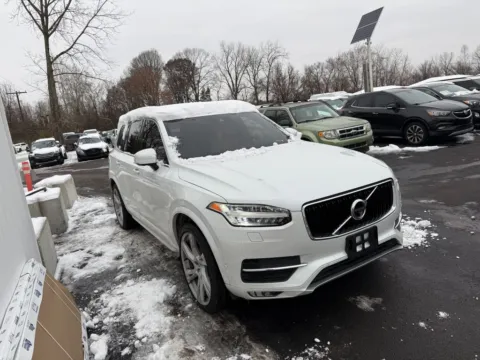 White 2018 Volvo XC90 T6 Momentum for sale in Indianapolis, IN