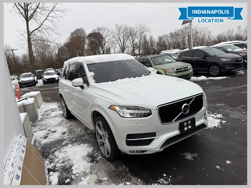 White 2018 Volvo XC90 T6 Momentum for sale in Indianapolis, IN