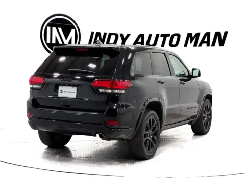 More photos of 2018 Jeep Grand Cherokee Altitude at Indy Auto Man, IN