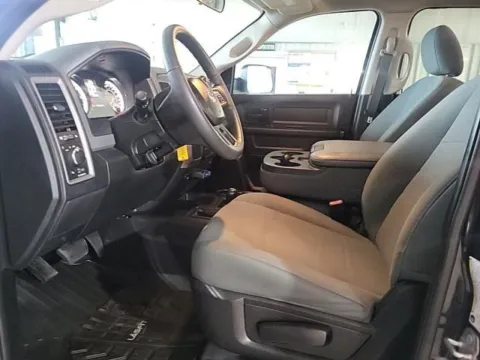 More photos of 2018 Ram 2500 Tradesman at Indy Auto Man, IN