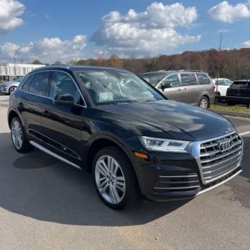 Black 2020 Audi Q5 45 Premium Plus quattro for sale in Indianapolis, IN