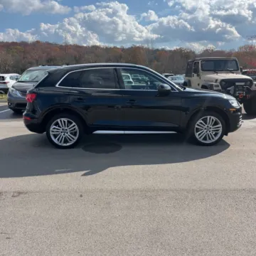Another view of 2020 Audi Q5 45 Premium Plus quattro for sale in Indianapolis, IN at Indy Auto Man