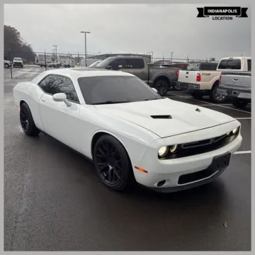 White 2016 Dodge Challenger SXT for sale in Indianapolis, IN