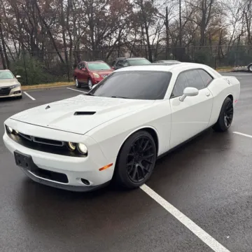Photos of 2016 Dodge Challenger SXT for sale in Indianapolis, IN at Indy Auto Man