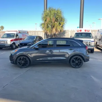 Another view of 2018 Kia Niro EX for sale in Indianapolis, IN at Indy Auto Man