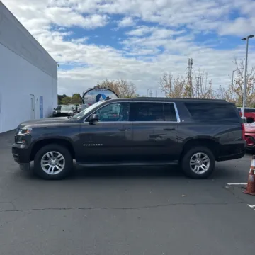 More photos of 2017 Chevrolet Suburban LT at Indy Auto Man, IN