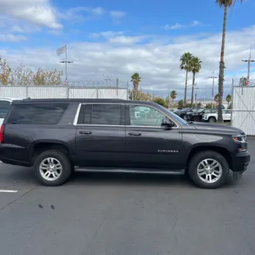 Another view of 2017 Chevrolet Suburban LT for sale in Indianapolis, IN at Indy Auto Man