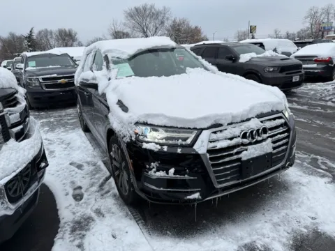 Black 2018 Audi Q7 3.0T Premium Plus quattro for sale in Indianapolis, IN
