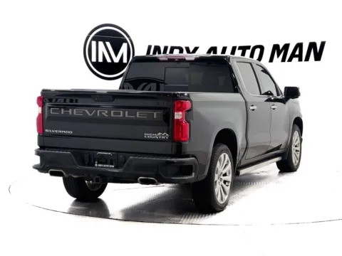 More photos of 2019 Chevrolet Silverado 1500 High Country at Indy Auto Man - Indianapolis, IN