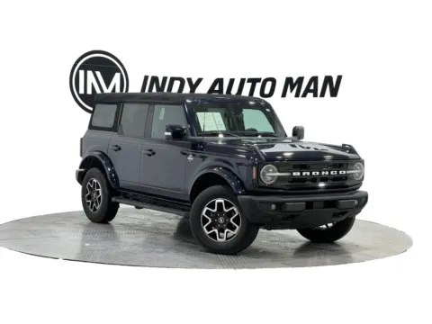 Blue 2021 Ford Bronco Outer Banks for sale in Indianapolis, IN