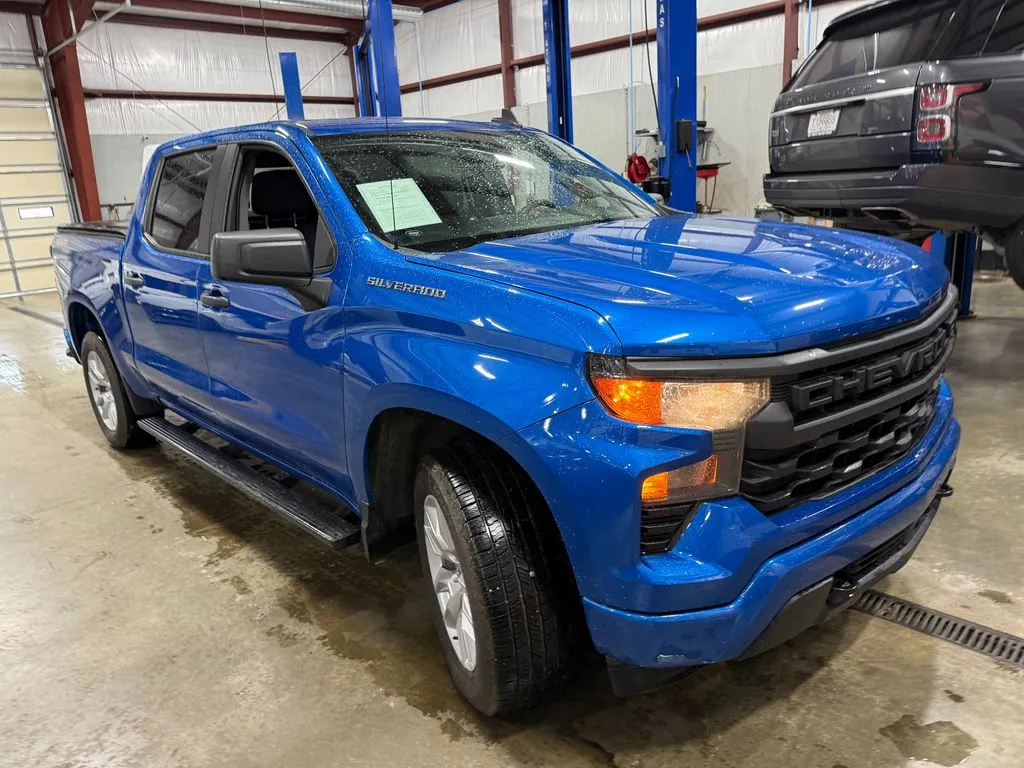 2022 Chevrolet Silverado 1500 Custom