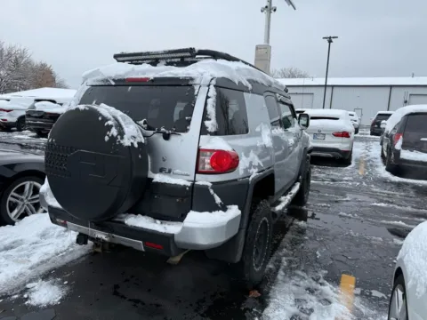 Another view of 2007 Toyota FJ Cruiser for sale in Indianapolis, IN at Indy Auto Man
