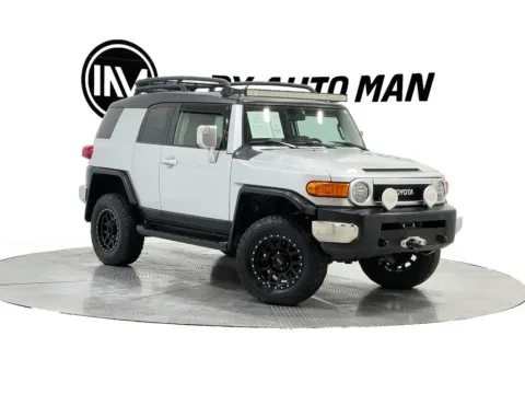 Silver 2007 Toyota FJ Cruiser for sale in Indianapolis, IN