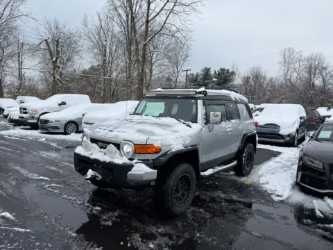 Photos of 2007 Toyota FJ Cruiser for sale in Indianapolis, IN at Indy Auto Man