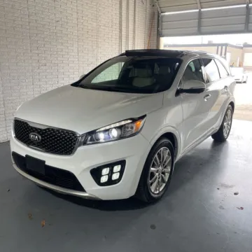 Photos of 2016 Kia Sorento SX Limited for sale in Indianapolis, IN at Indy Auto Man - Indianapolis