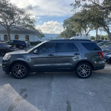More photos of 2019 Ford Explorer Sport at Indy Auto Man, IN