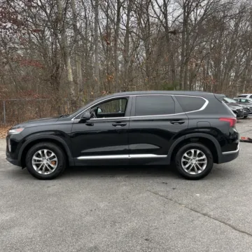 More photos of 2020 Hyundai Santa Fe SE at Indy Auto Man, IN