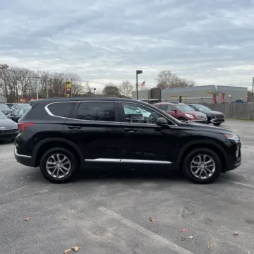 Another view of 2020 Hyundai Santa Fe SE for sale in Indianapolis, IN at Indy Auto Man - Indianapolis