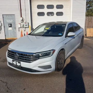 Photos of 2019 Volkswagen Jetta SEL for sale in Indianapolis, IN at Indy Auto Man - Indianapolis