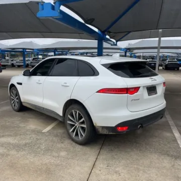More photos of 2019 Jaguar F-PACE 30t Prestige at Indy Auto Man - Indianapolis, IN