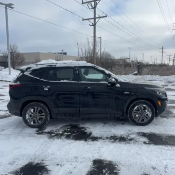 Another view of 2021 Kia Seltos S for sale in Indianapolis, IN at Indy Auto Man - Indianapolis