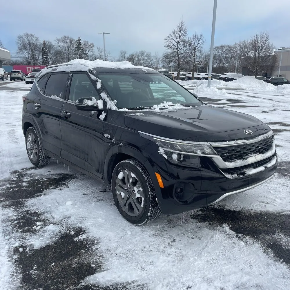 Black 2021 Kia Seltos S for sale in Indianapolis, IN