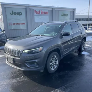 Photos of 2020 Jeep Cherokee Latitude Plus for sale in Indianapolis, IN at Indy Auto Man