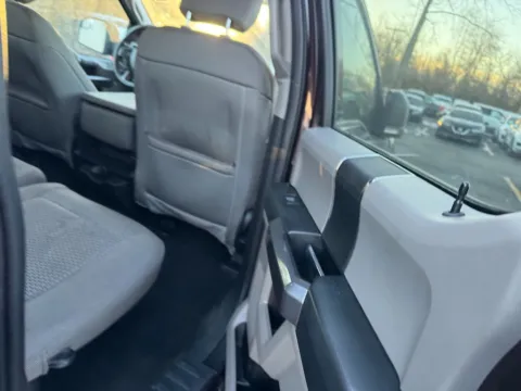 More photos of 2020 Ford F-150 XLT at Indy Auto Man - Indianapolis, IN