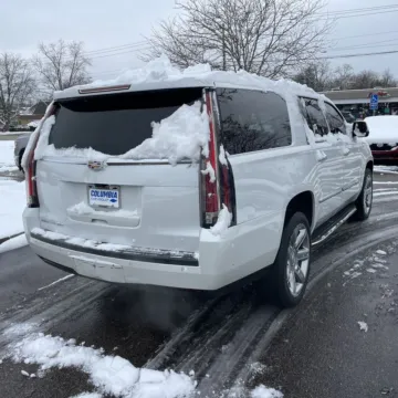 More photos of 2017 Cadillac Escalade ESV Luxury at Indy Auto Man, IN