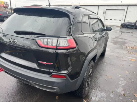 Another view of 2019 Jeep Cherokee Trailhawk for sale in Indianapolis, IN at Indy Auto Man - Indianapolis