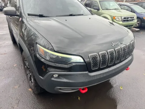 Black 2019 Jeep Cherokee Trailhawk for sale in Indianapolis, IN