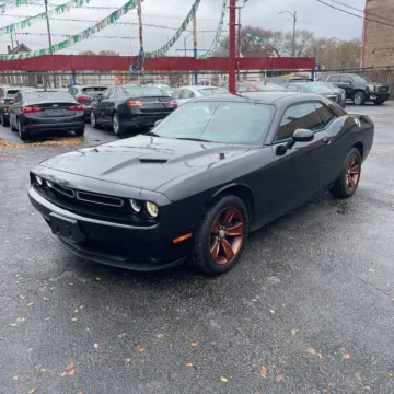 Photos of 2019 Dodge Challenger SXT for sale in Indianapolis, IN at Indy Auto Man