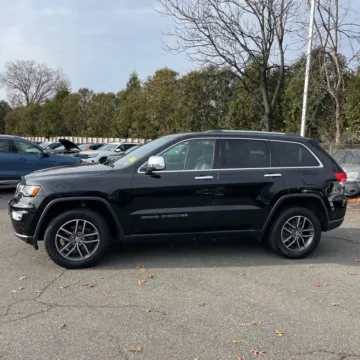 More photos of 2018 Jeep Grand Cherokee Limited at Indy Auto Man - Indianapolis, IN