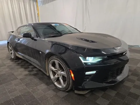 Black 2018 Chevrolet Camaro SS 2SS for sale in Indianapolis, IN