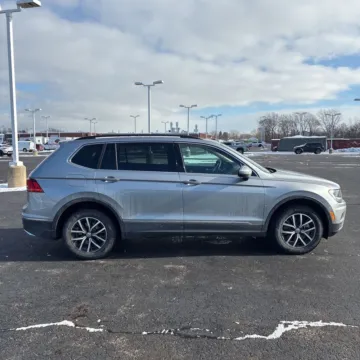 Another view of 2021 Volkswagen Tiguan 2.0T SE for sale in Indianapolis, IN at Indy Auto Man - Indianapolis