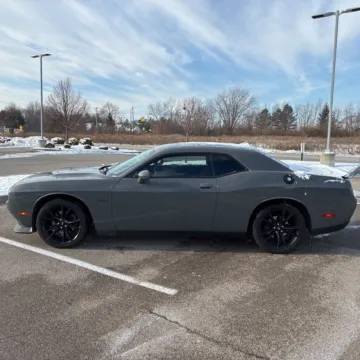More photos of 2018 Dodge Challenger R/T at Indy Auto Man - Indianapolis, IN