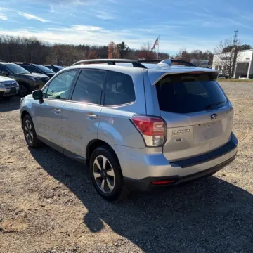 More photos of 2018 Subaru Forester 2.5i Premium at Indy Auto Man, IN