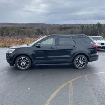 More photos of 2019 Ford Explorer Sport at Indy Auto Man - Indianapolis, IN