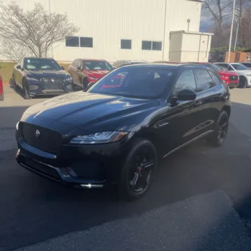 Photos of 2020 Jaguar F-PACE 25t Checkered Flag for sale in Indianapolis, IN at Indy Auto Man - Indianapolis