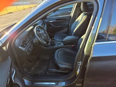 More photos of 2017 BMW X1 xDrive28i at Indy Auto Man, IN