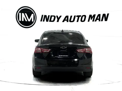 More photos of 2020 Chevrolet Malibu LT at Indy Auto Man - Indianapolis, IN